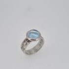 Ring Balance of Nature in 18kt witgoud met topaas edelsteen