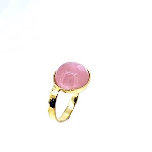 Ring Geelgoud 18kt met Rozenkwarts Cabochon - Daydreamer