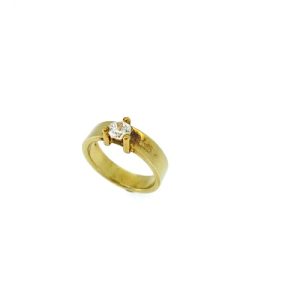 Ring Arrow14kt goud met 0,25 ct diamant